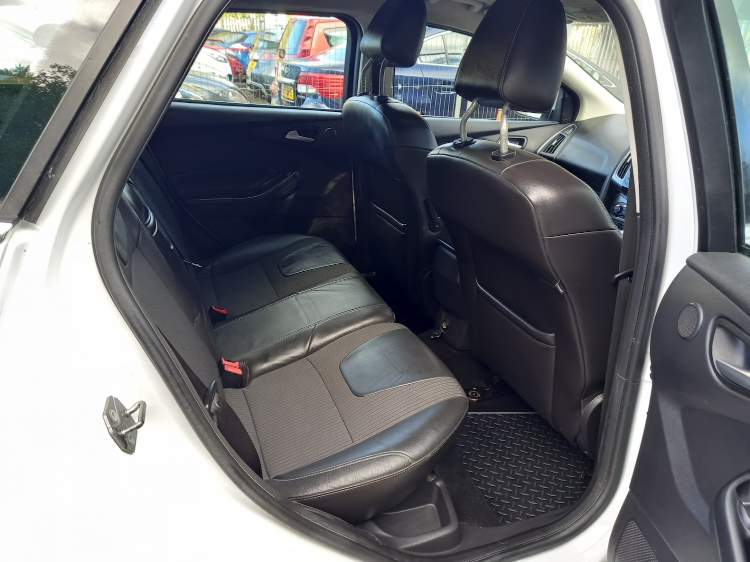 Used Ford Focus 2012 for sale - 76374954: Photo 15