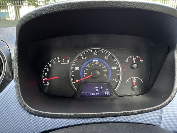 Used Hyundai i10 2014 for sale - 75406494: Photo 29