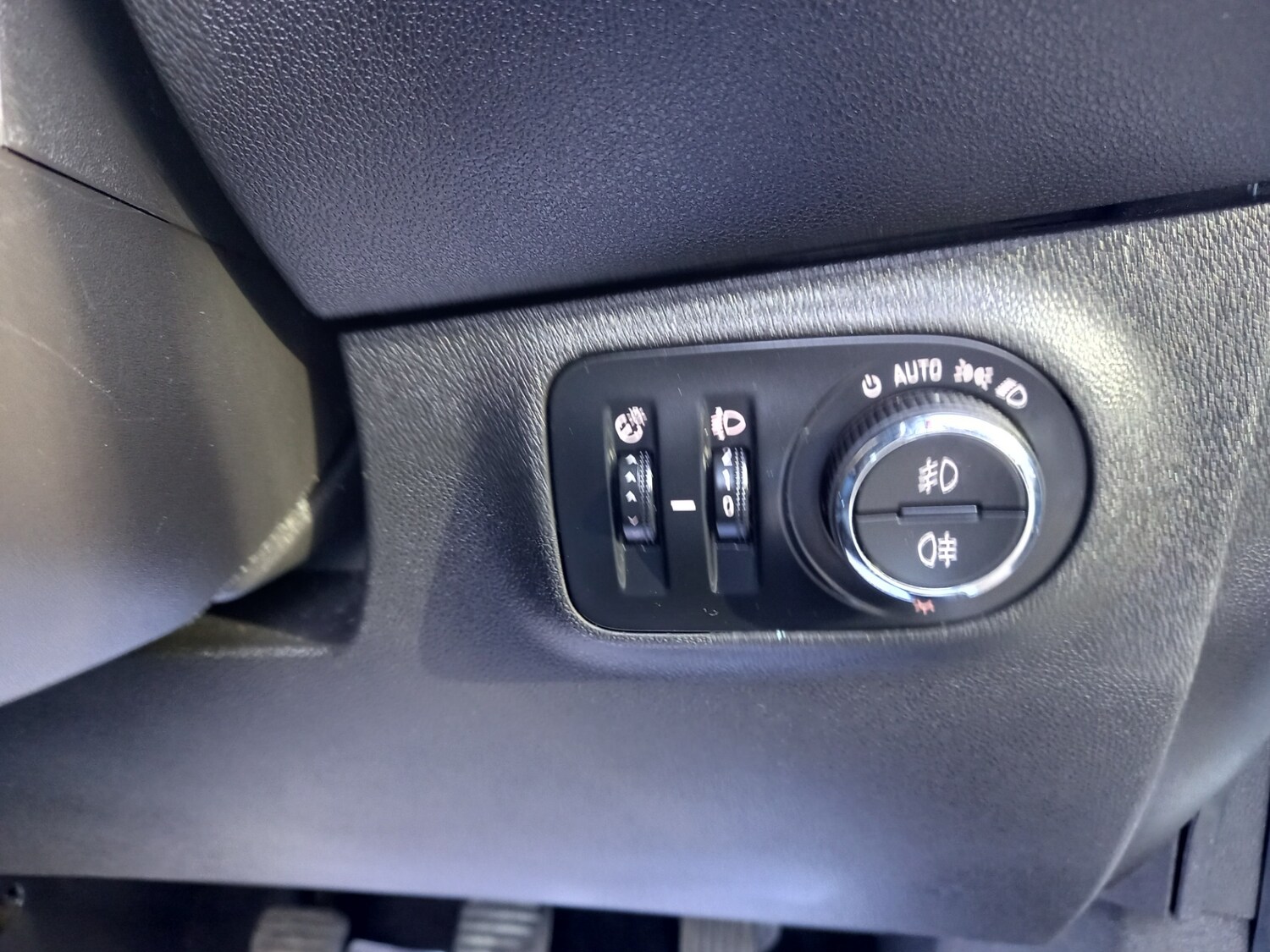 Used Vauxhall Corsa 2015 for sale - 77579285: Photo 19