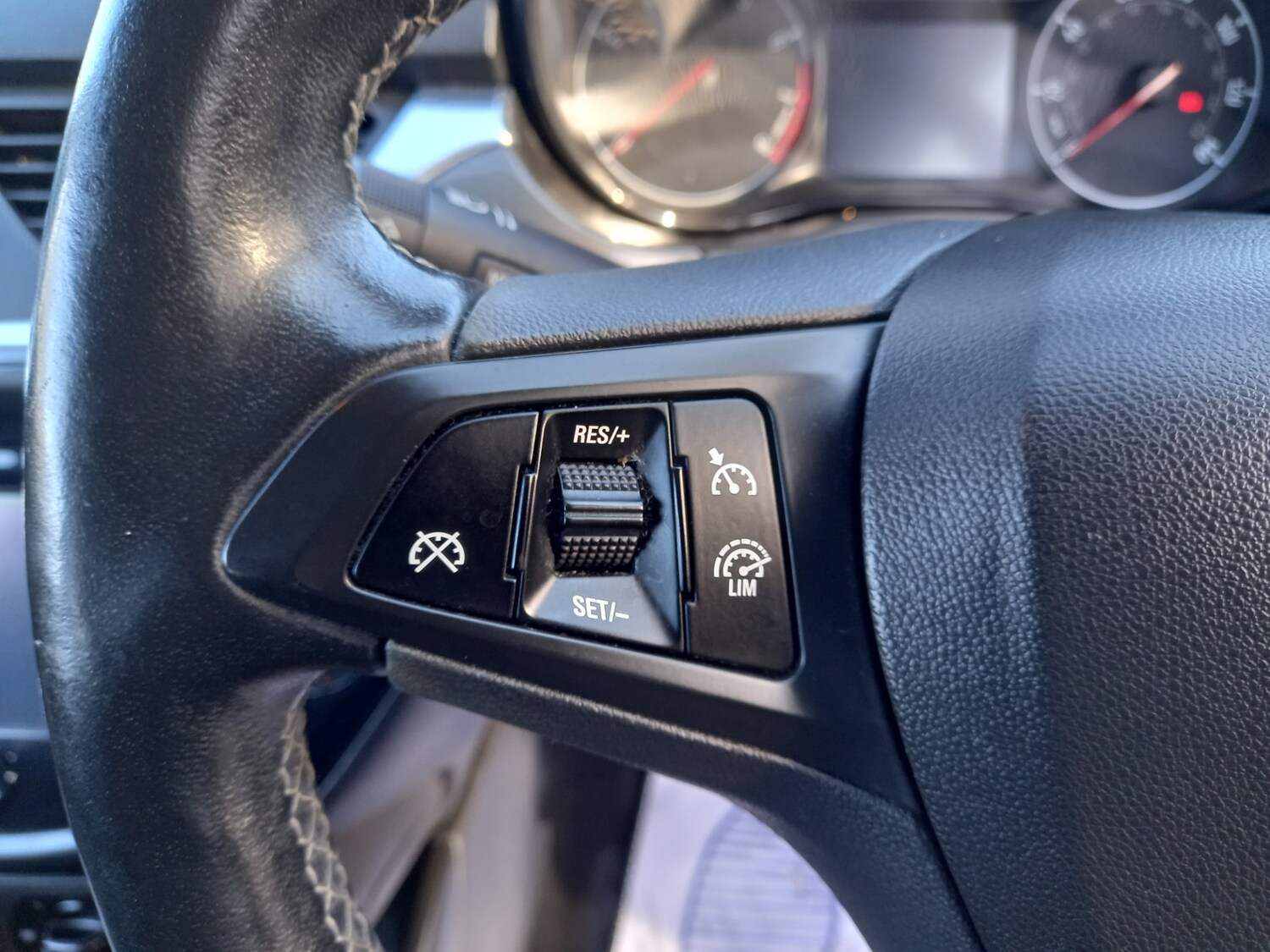 Used Vauxhall Corsa 2015 for sale - 77579285: Photo 21