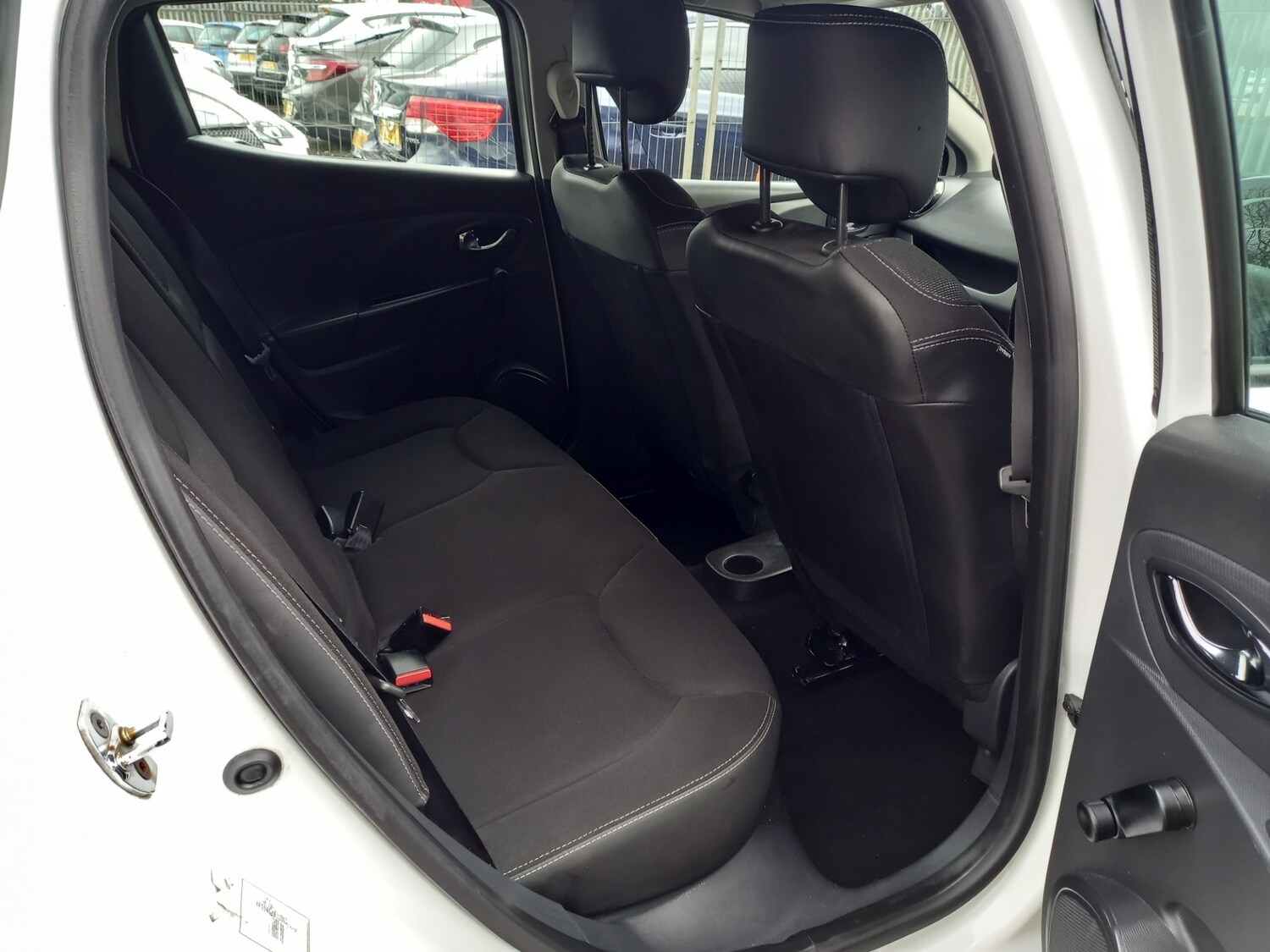 Used Renault Clio 2014 for sale - 77890156: Photo 13