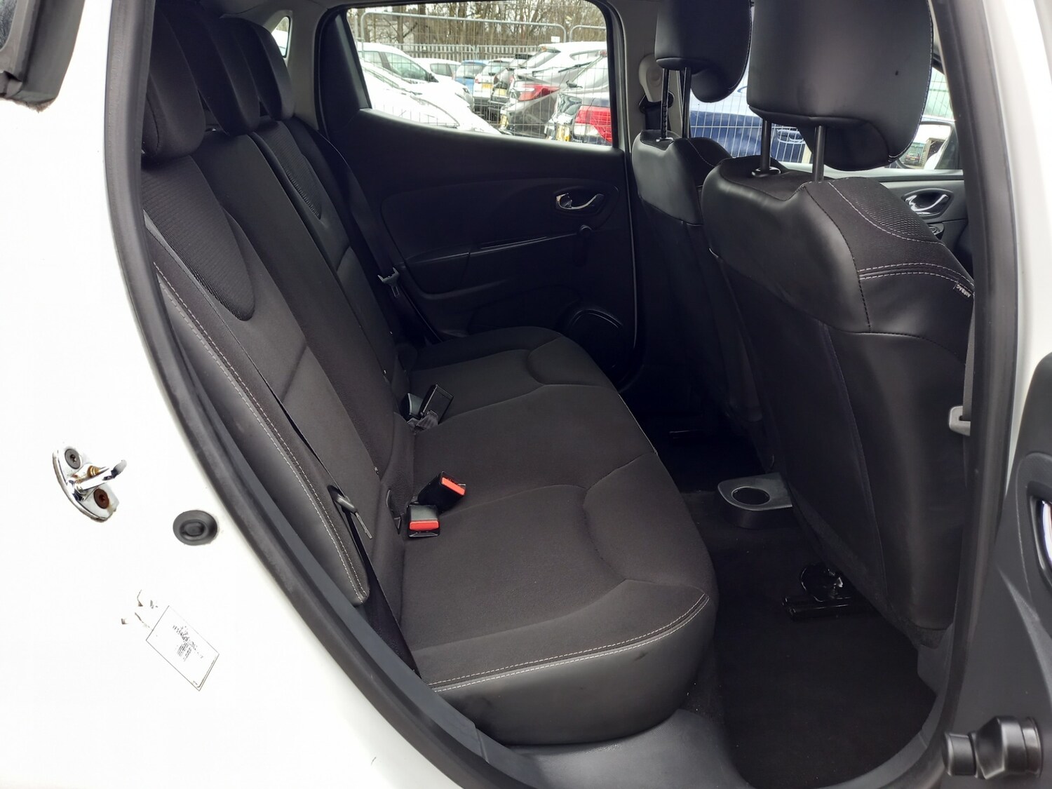 Used Renault Clio 2014 for sale - 77890156: Photo 14