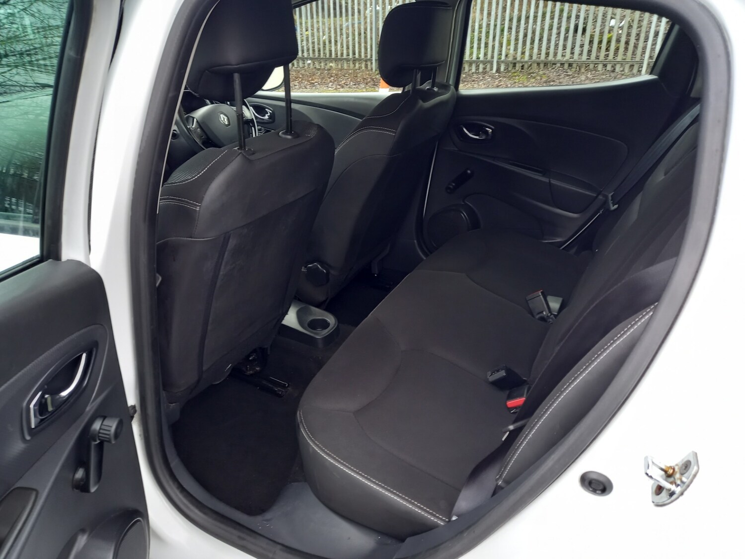 Used Renault Clio 2014 for sale - 77890156: Photo 22