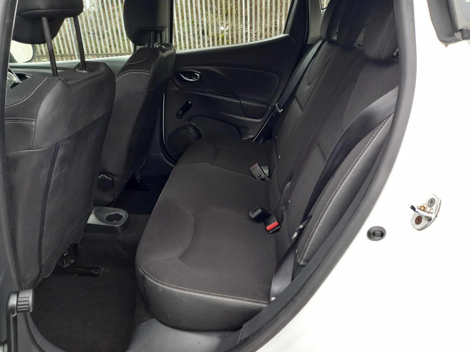 Used Renault Clio 2014 for sale - 77890156: Photo 23