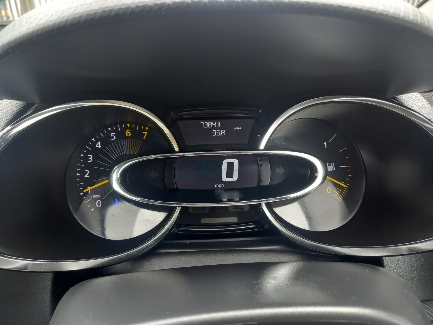 Used Renault Clio 2014 for sale - 77890156: Photo 26