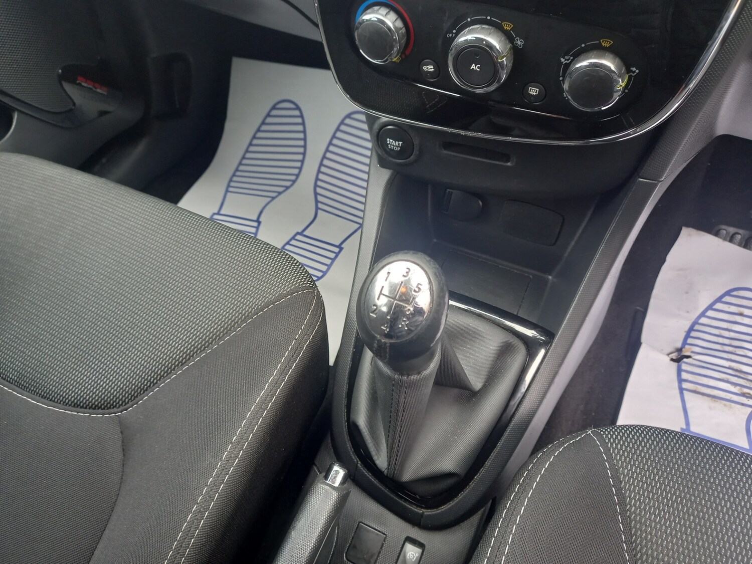 Used Renault Clio 2014 for sale - 77890156: Photo 33