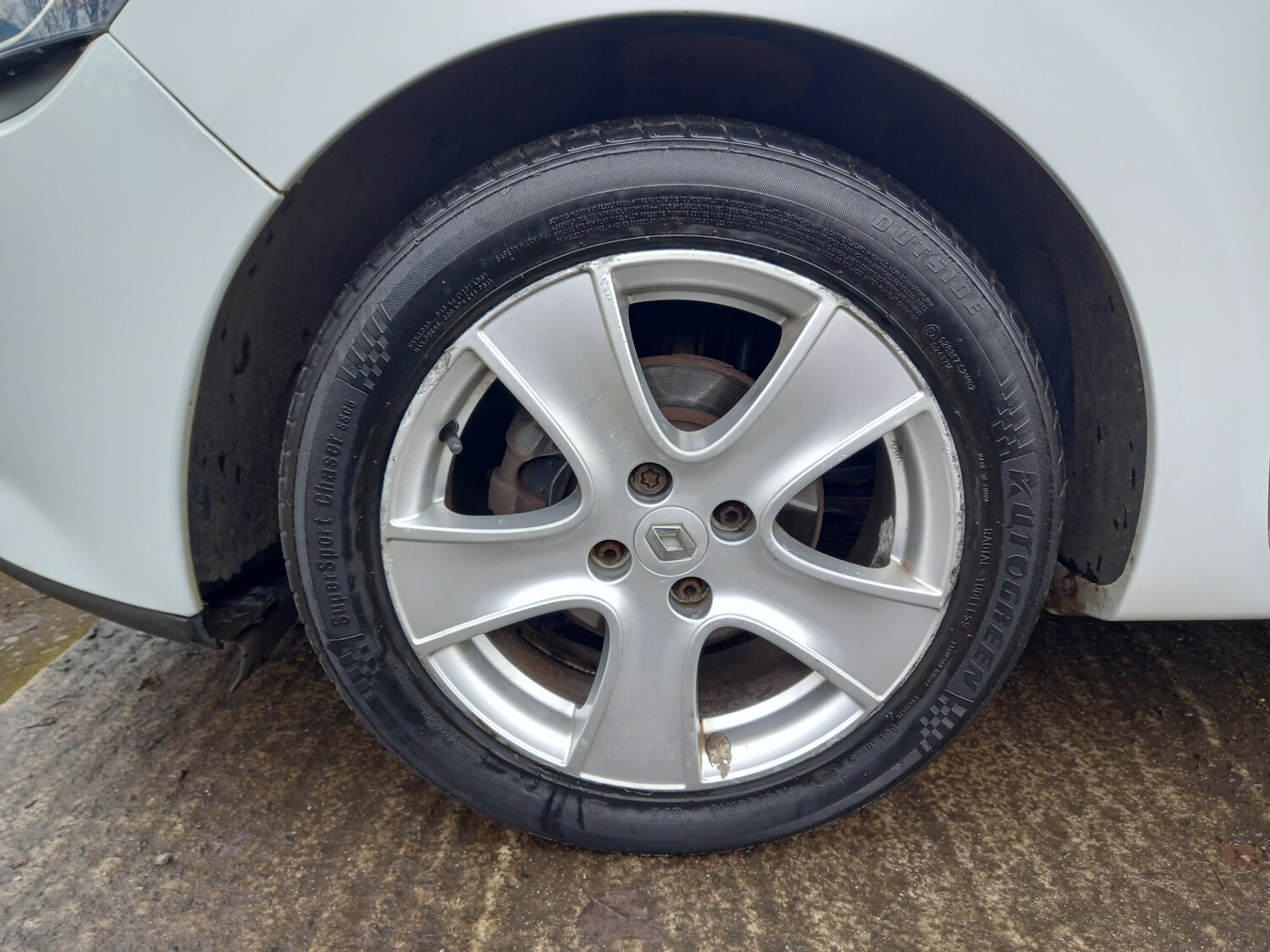 Used Renault Clio 2014 for sale - 77890156: Photo 37