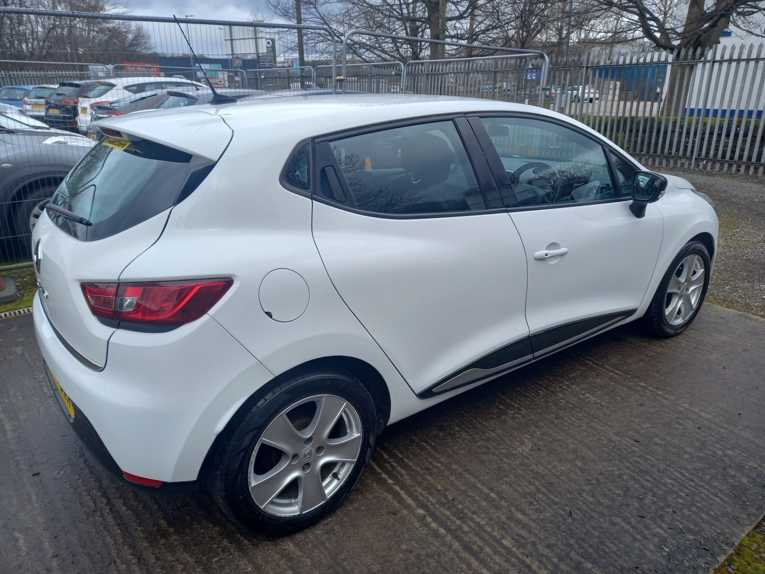 Used Renault Clio 2014 for sale - 77890156: Photo 5