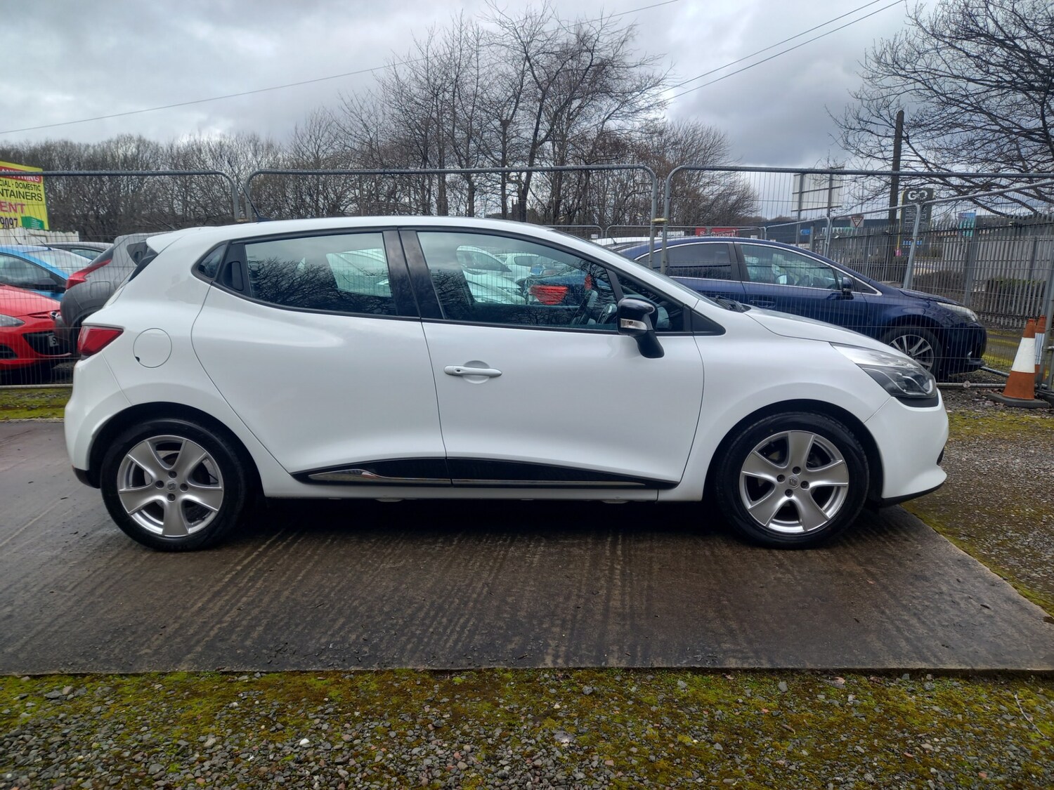 Used Renault Clio 2014 for sale - 77890156: Photo 9