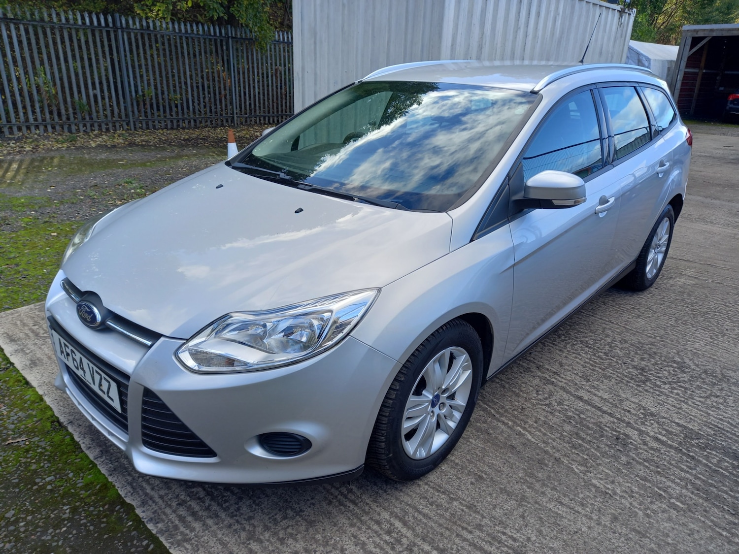Used Ford Focus 2014 for sale - 76375040: Photo 2