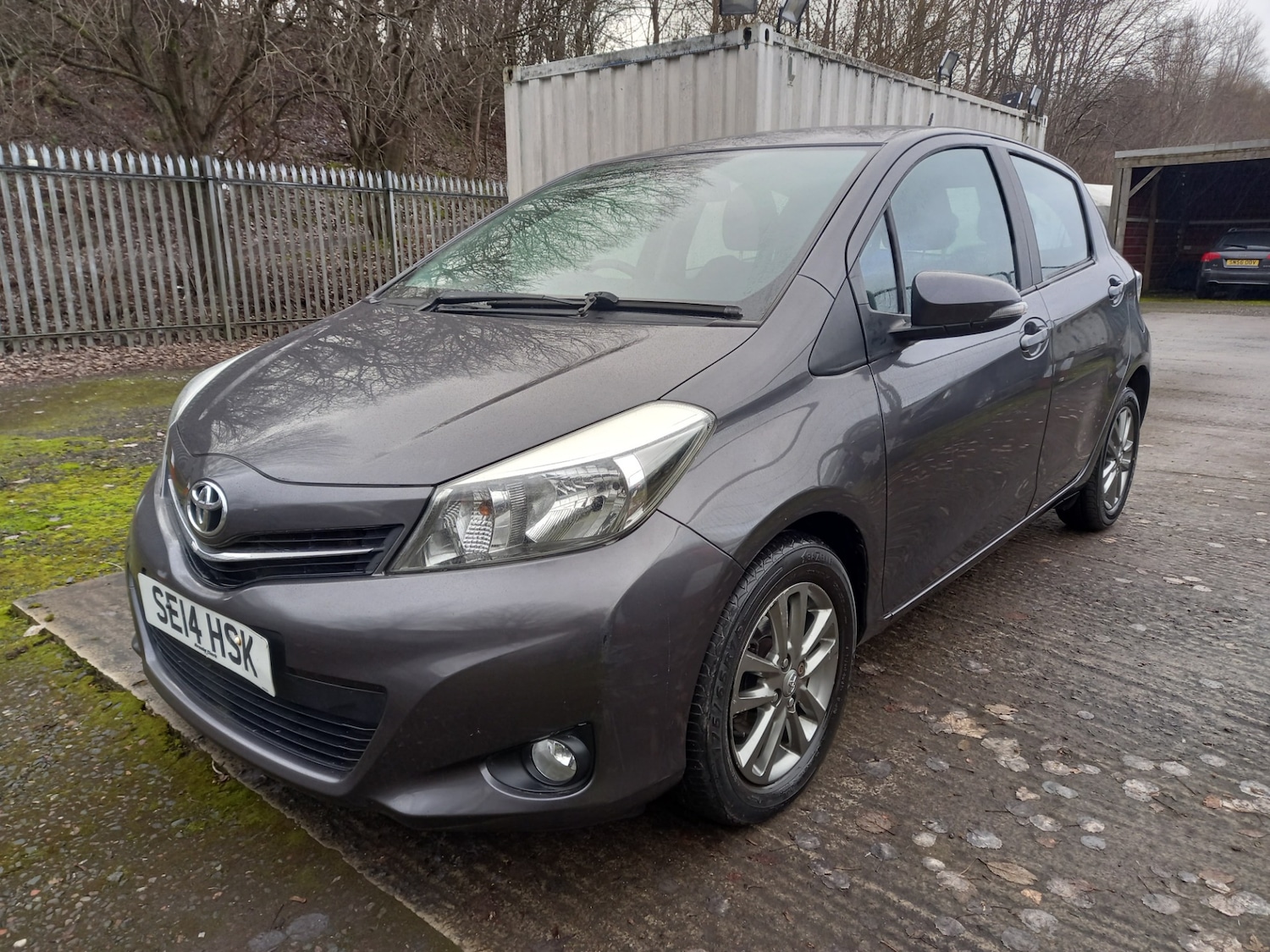 Used Toyota Yaris 2014 for sale - 77391979: Photo 1