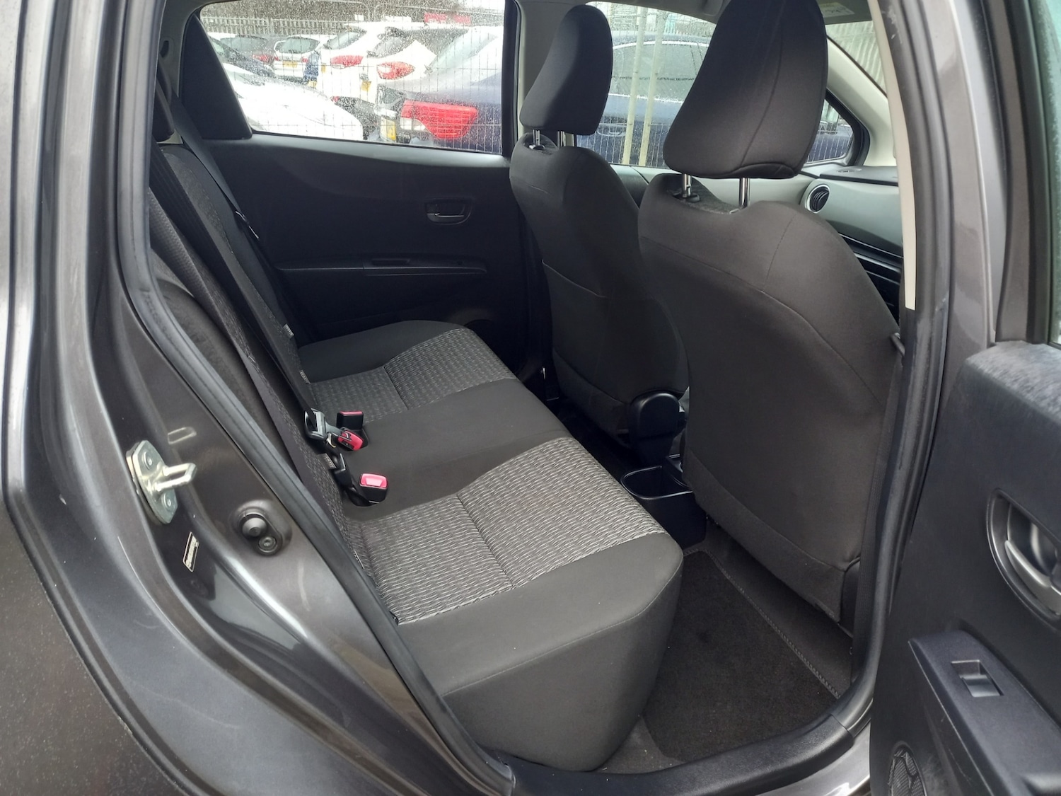 Used Toyota Yaris 2014 for sale - 77391979: Photo 16