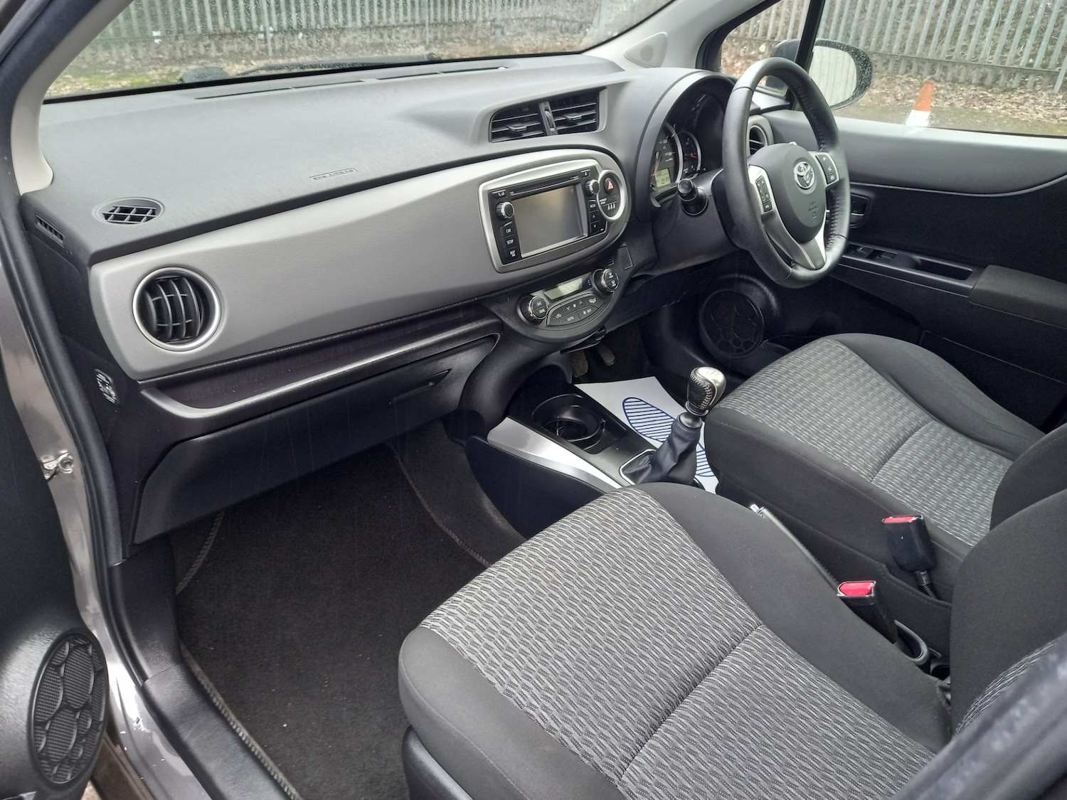 Used Toyota Yaris 2014 for sale - 77391979: Photo 18