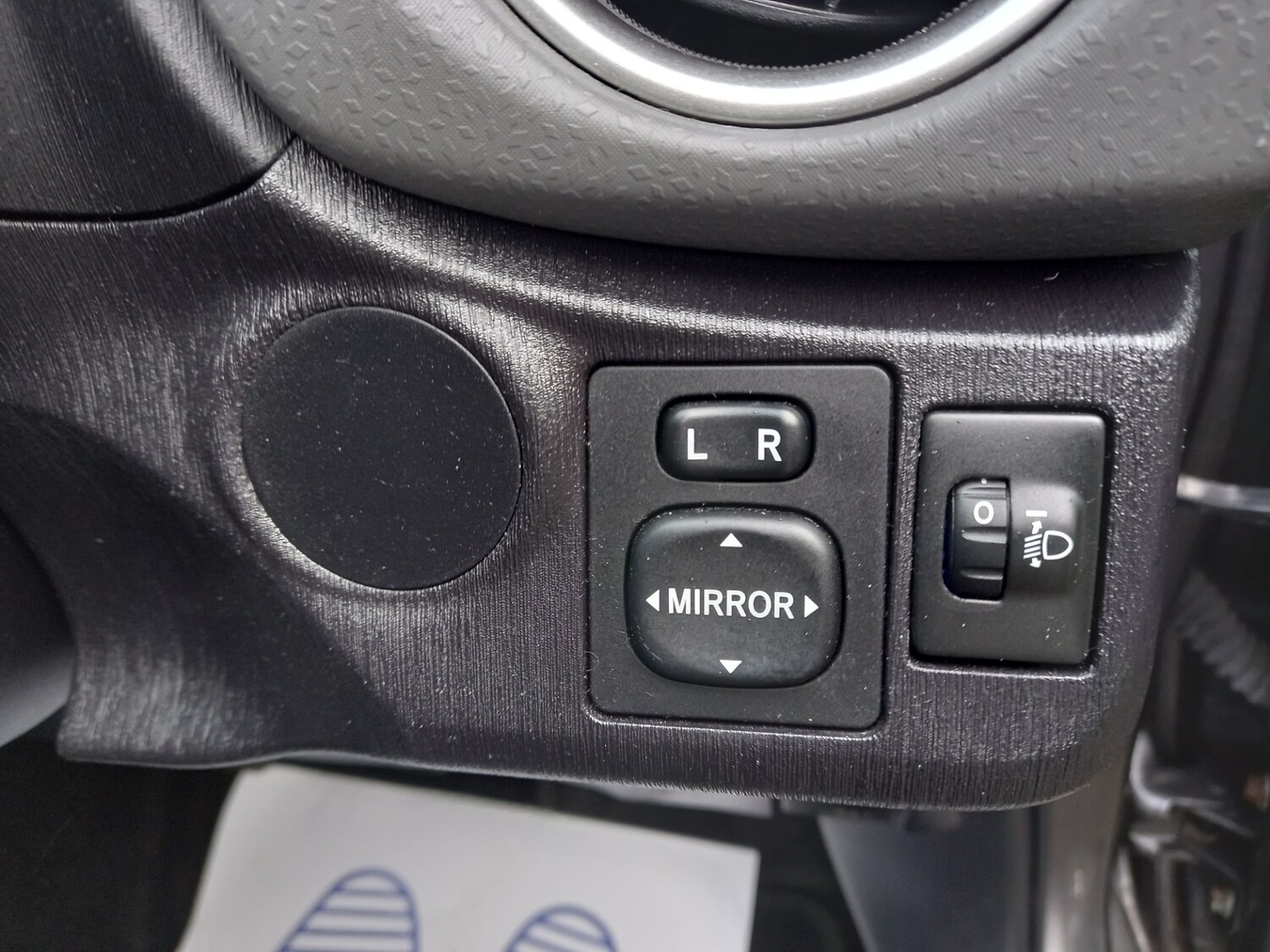 Used Toyota Yaris 2014 for sale - 77391979: Photo 28