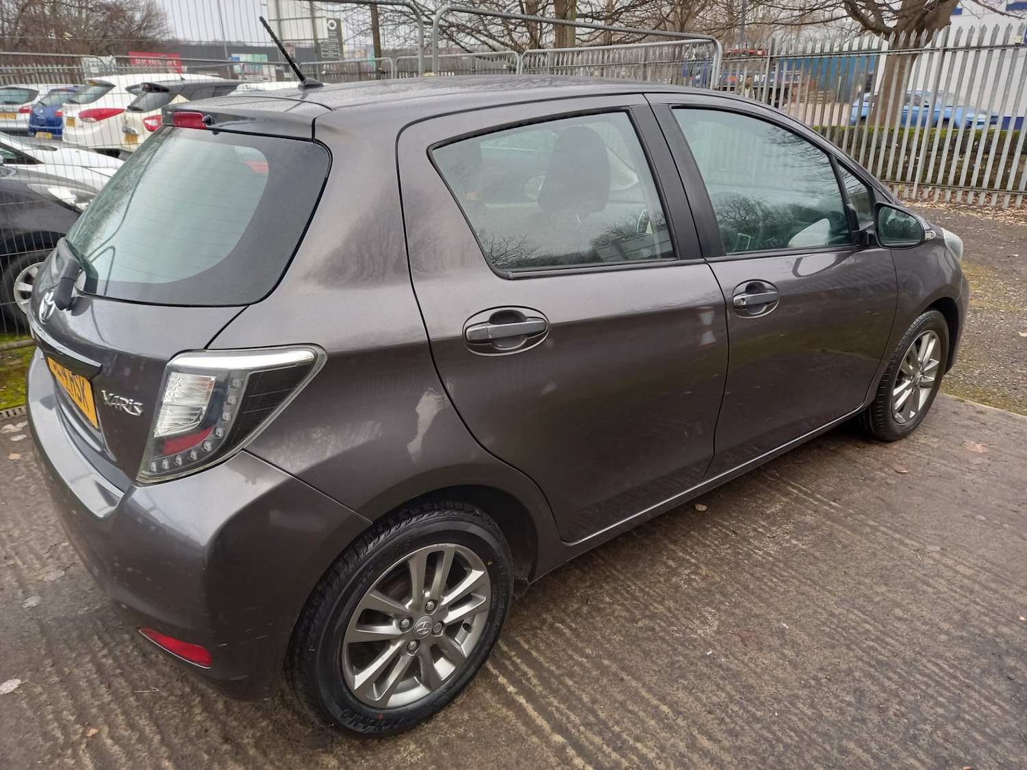 Used Toyota Yaris 2014 for sale - 77391979: Photo 5