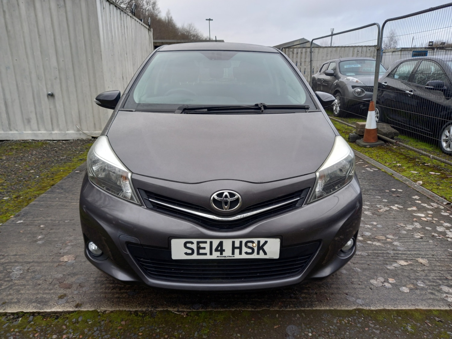 Used Toyota Yaris 2014 for sale - 77391979: Photo 8