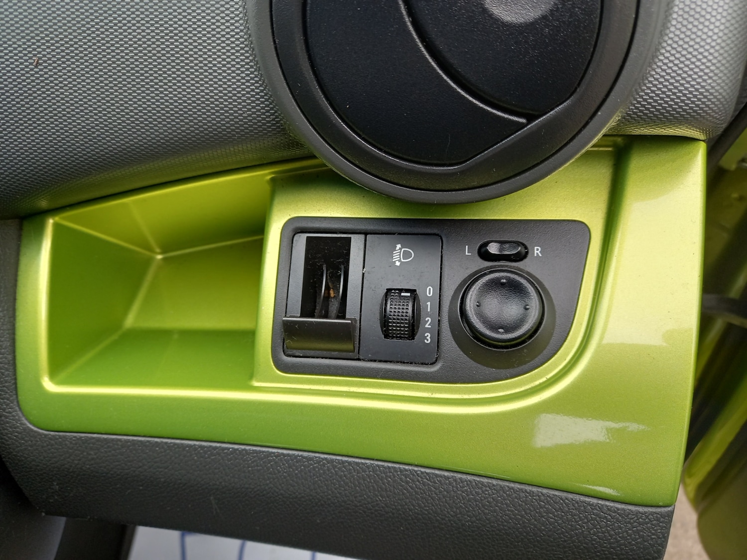 Used Chevrolet Spark 2013 for sale - 77745914: Photo 23