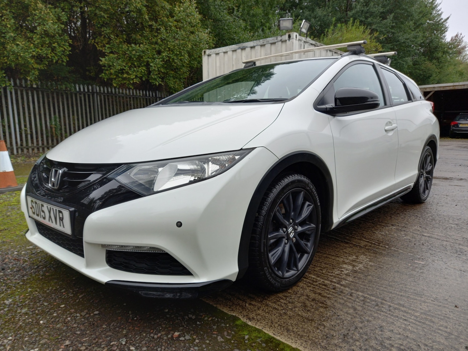 Used Honda Civic 2015 for sale - 76183112: Photo 2