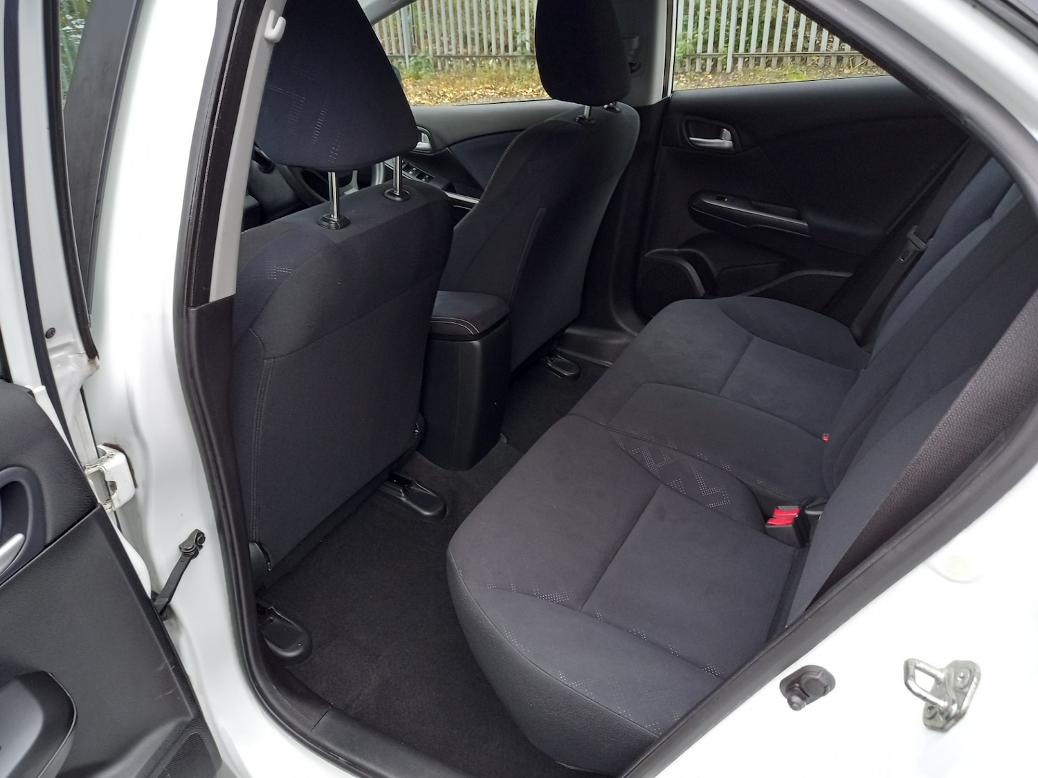 Used Honda Civic 2015 for sale - 76183112: Photo 24