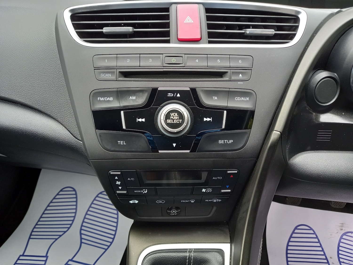 Used Honda Civic 2015 for sale - 76183112: Photo 27