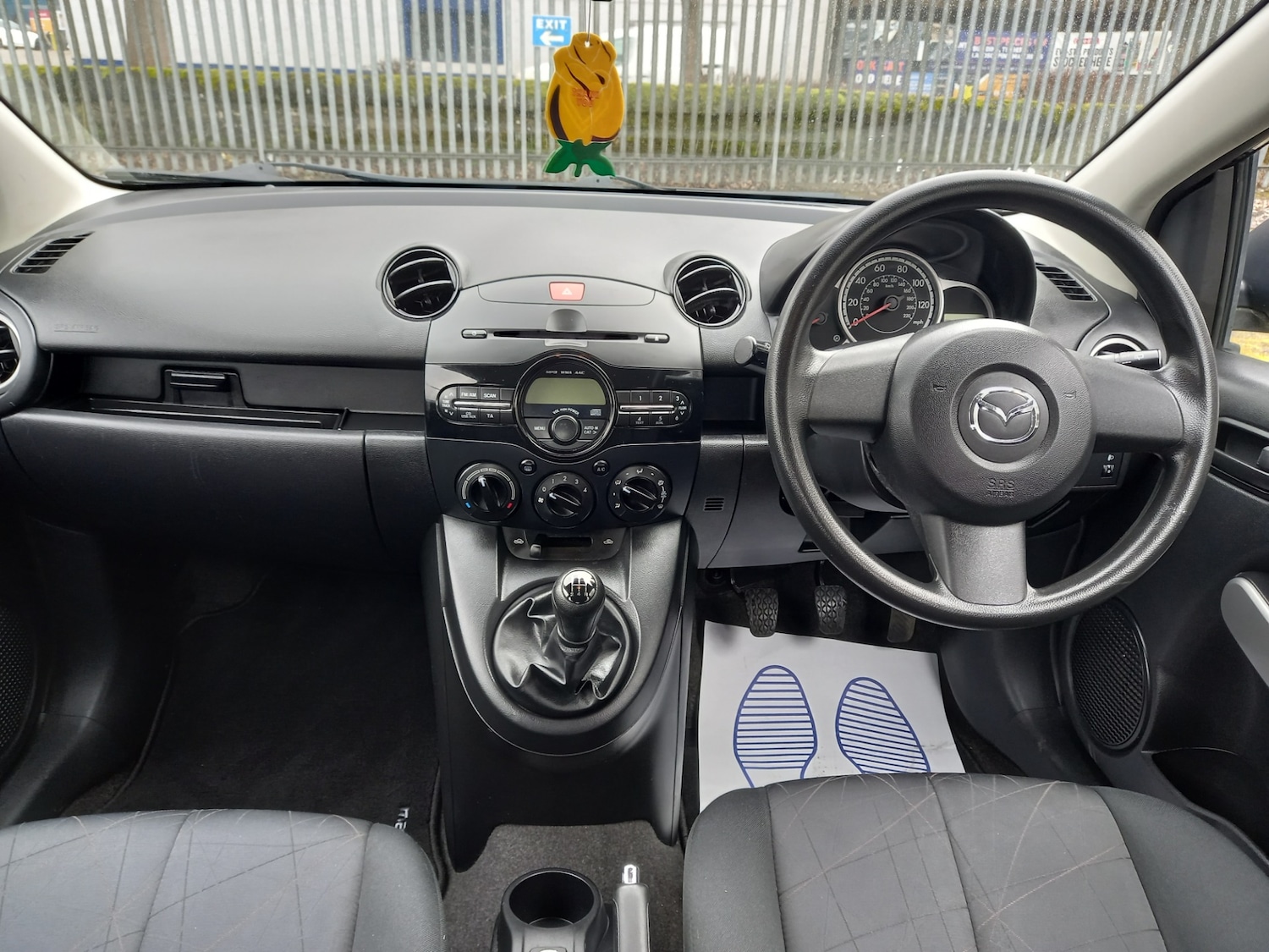Used Mazda Mazda2 2013 for sale - 77813191: Photo 14