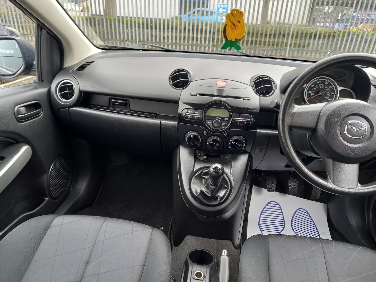 Used Mazda Mazda2 2013 for sale - 77813191: Photo 15