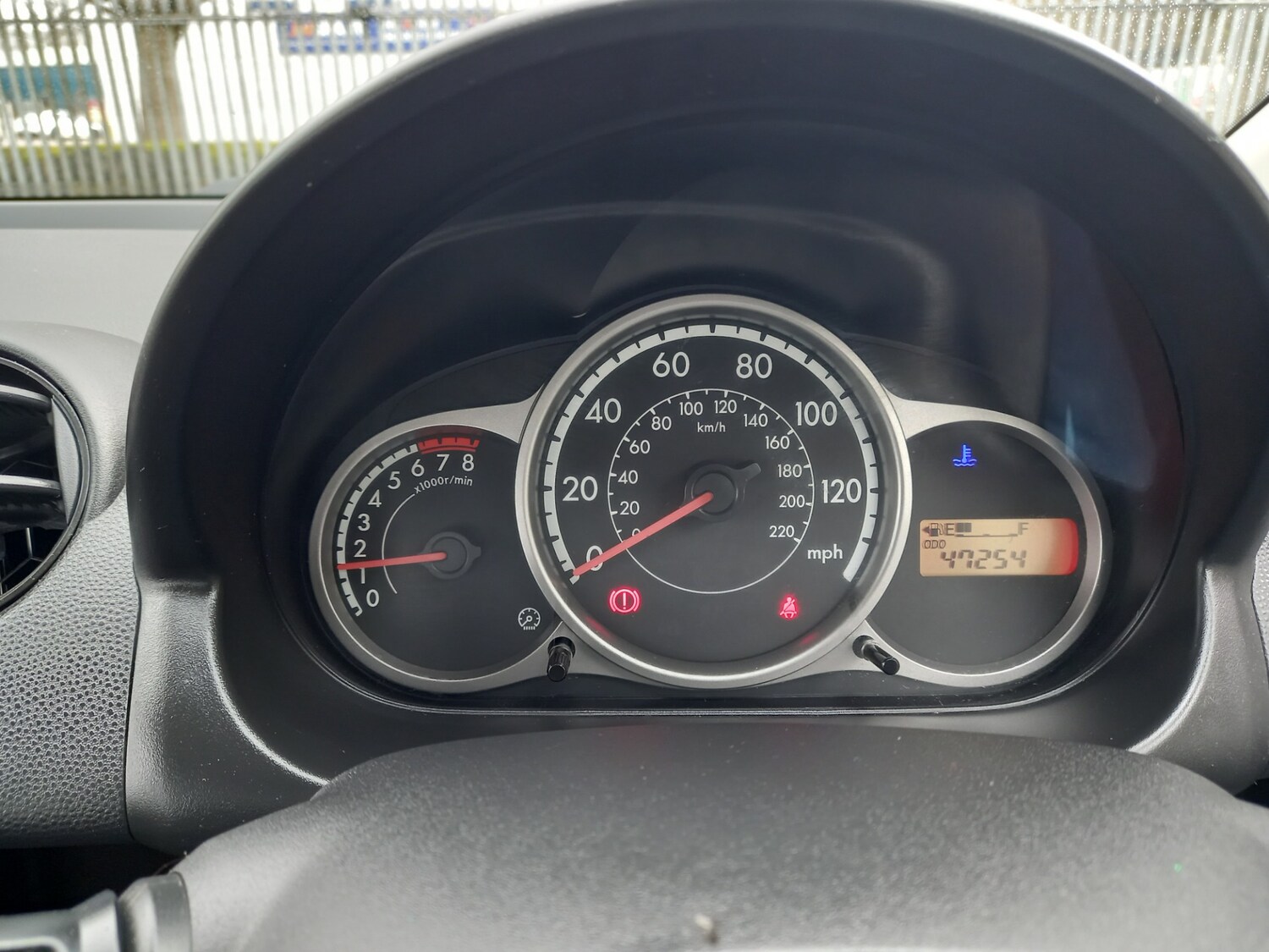 Used Mazda Mazda2 2013 for sale - 77813191: Photo 24