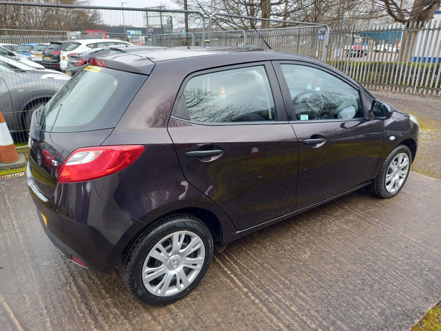 Used Mazda Mazda2 2013 for sale - 77813191: Photo 8