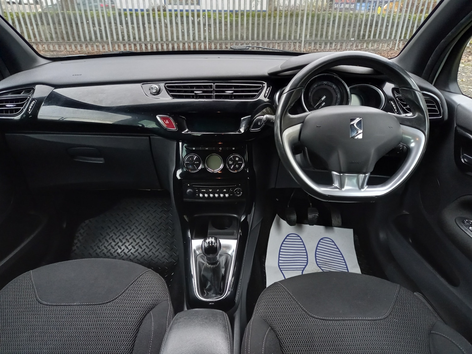 Used Citroen DS3 2014 for sale - 76663176: Photo 13