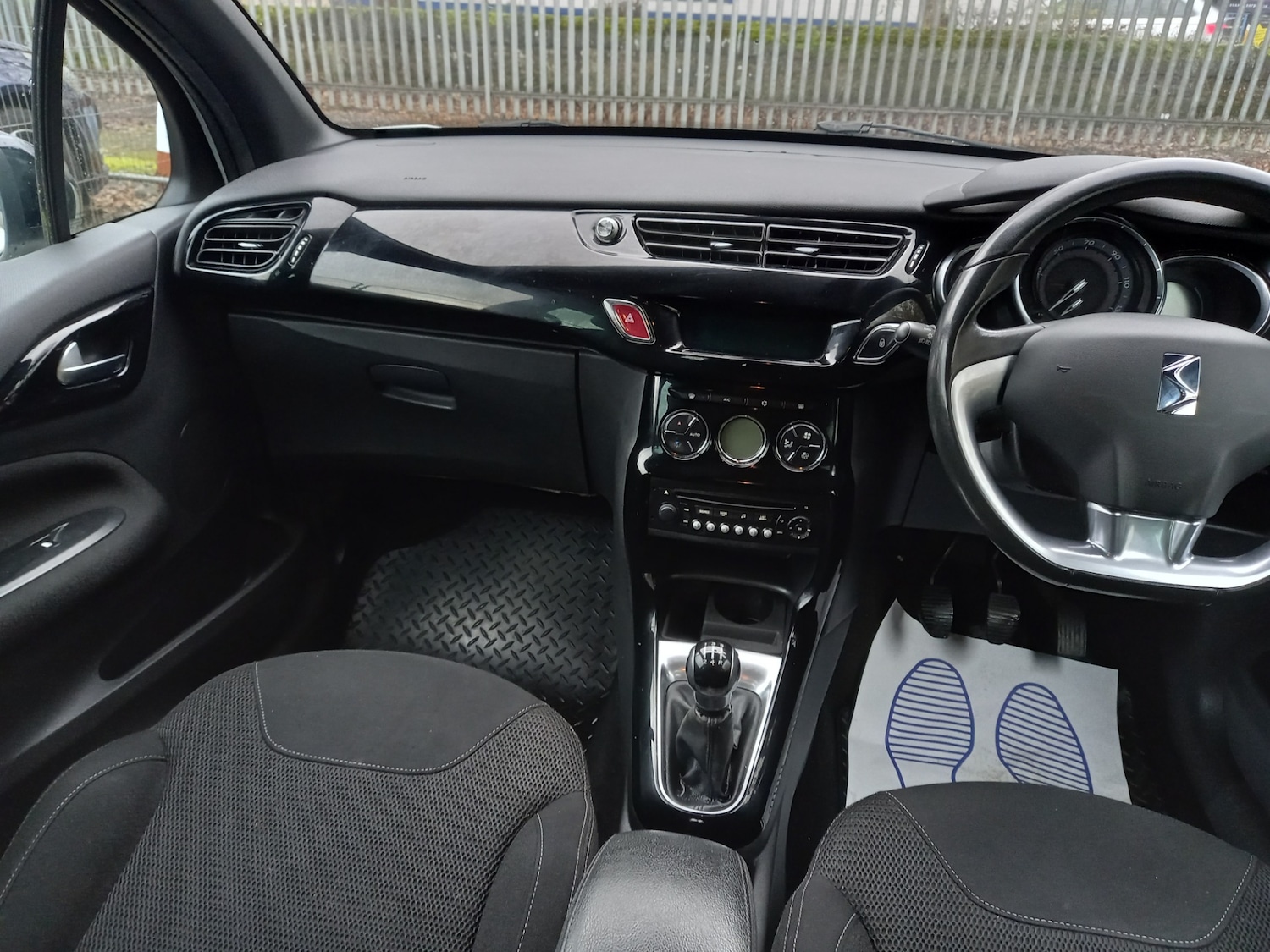 Used Citroen DS3 2014 for sale - 76663176: Photo 14