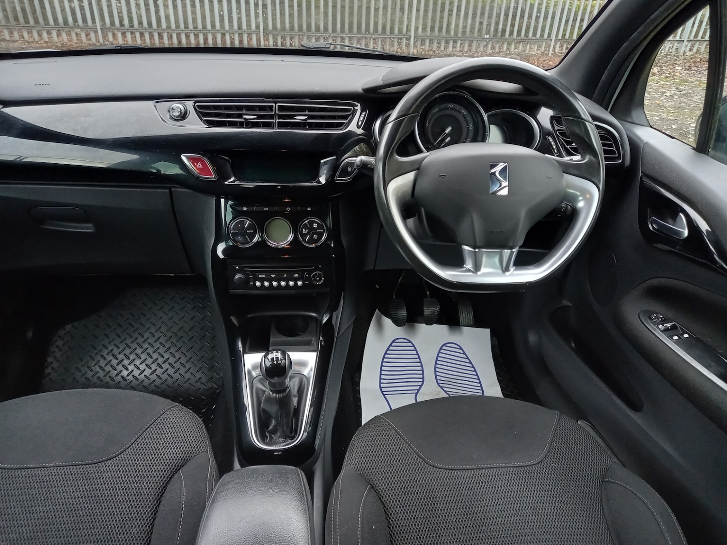 Used Citroen DS3 2014 for sale - 76663176: Photo 15