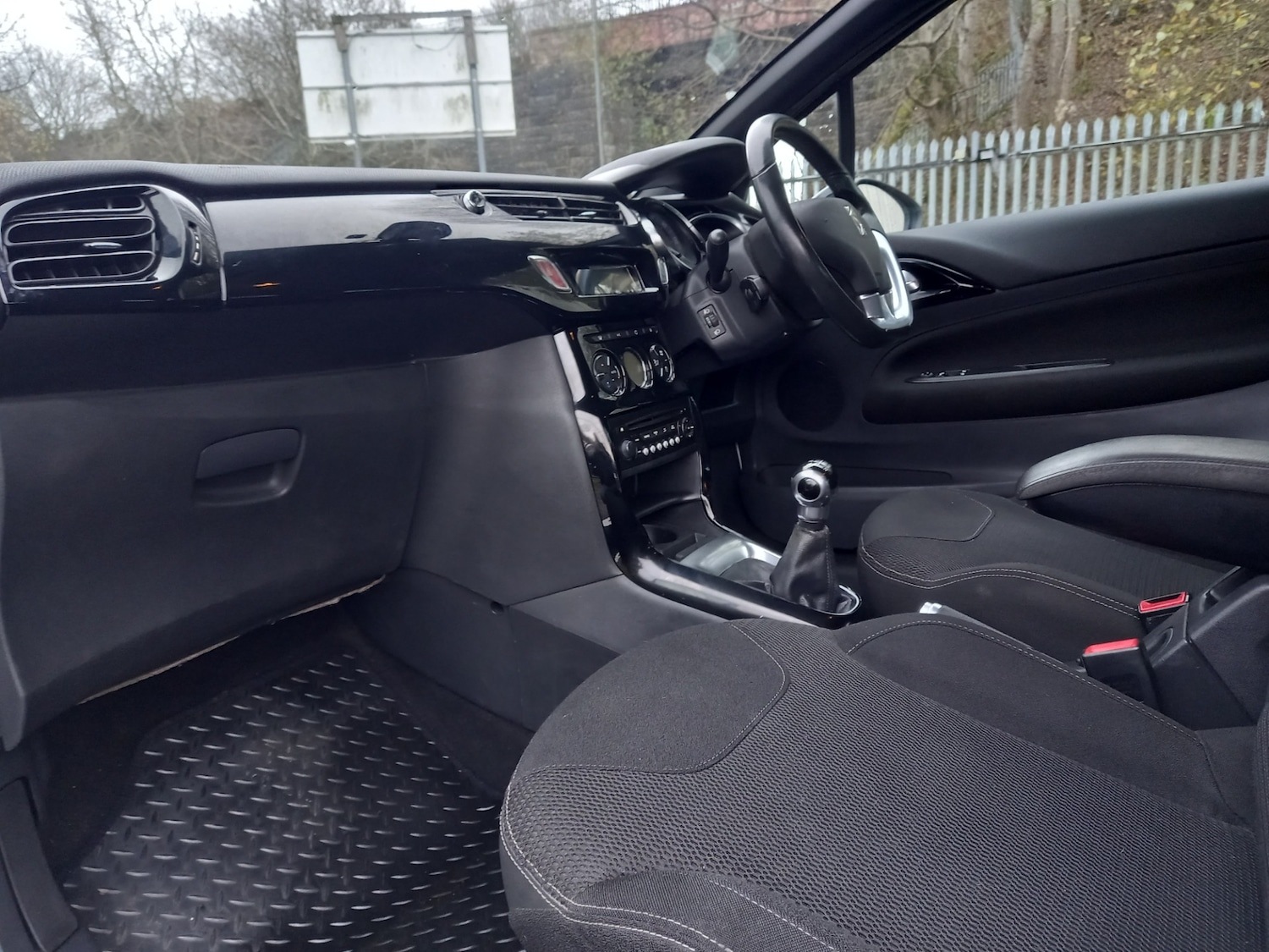 Used Citroen DS3 2014 for sale - 76663176: Photo 20