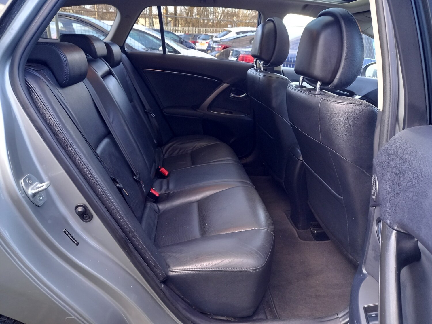 Used Toyota Avensis 2012 for sale - 77555141: Photo 16