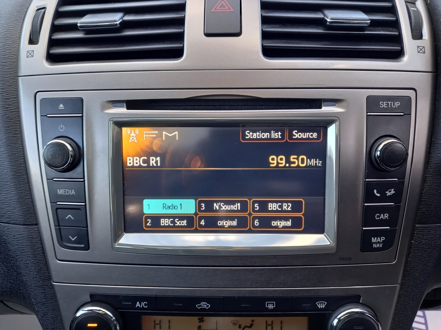 Used Toyota Avensis 2012 for sale - 77555141: Photo 24