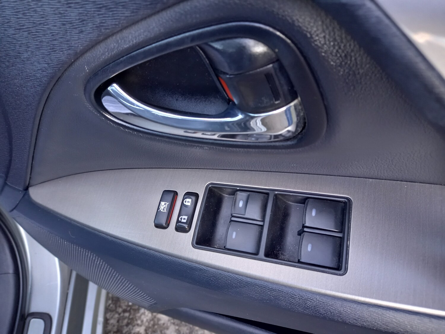 Used Toyota Avensis 2012 for sale - 77555141: Photo 29