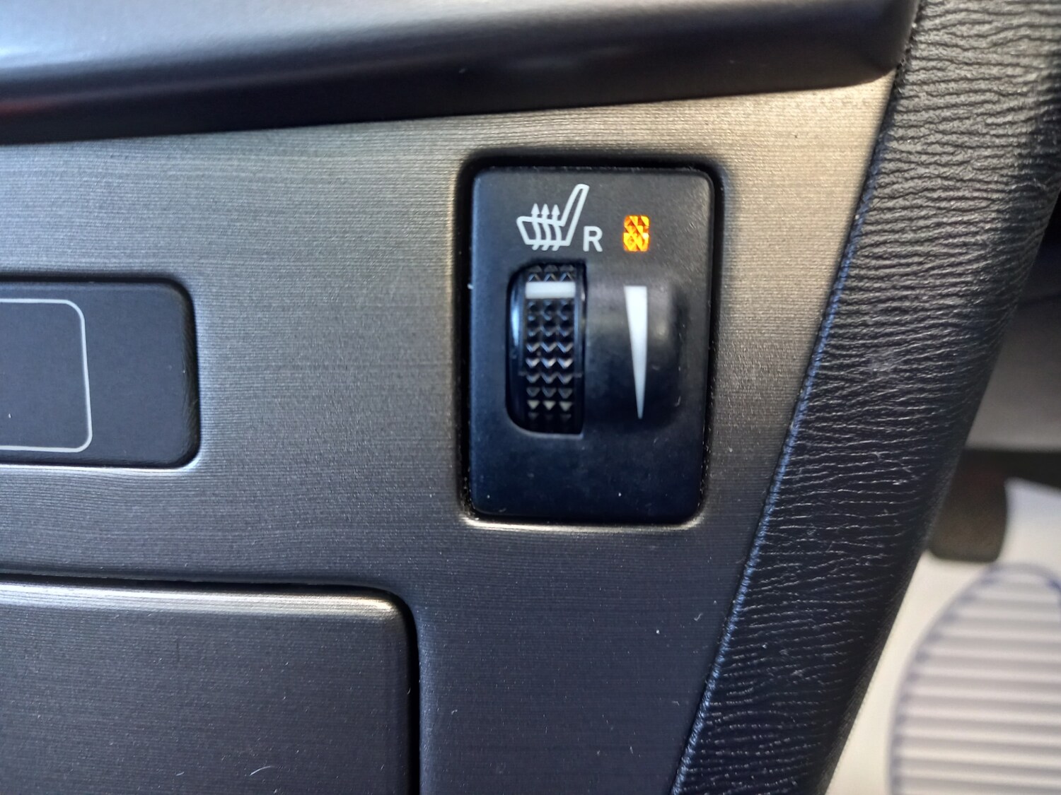 Used Toyota Avensis 2012 for sale - 77555141: Photo 34