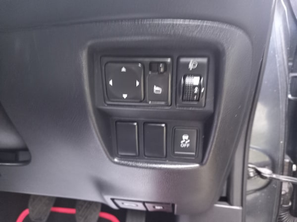 Used Nissan Juke 2011 for sale - 76287327: Photo 34