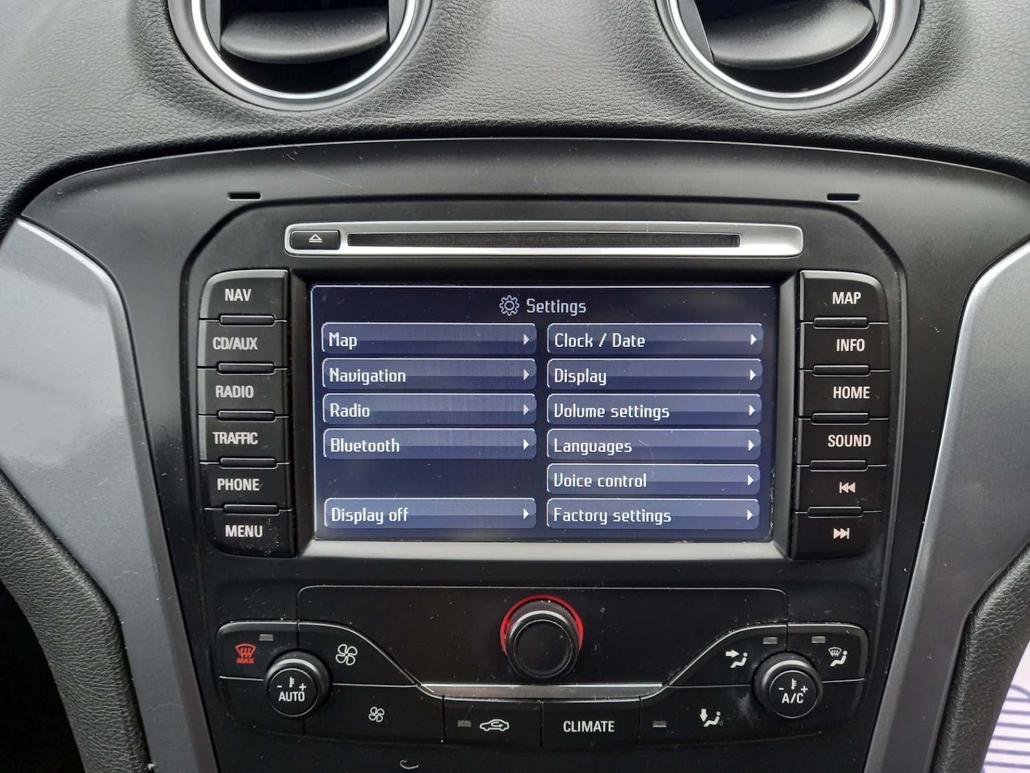 Used Ford Mondeo 2014 for sale - 76363776: Photo 26