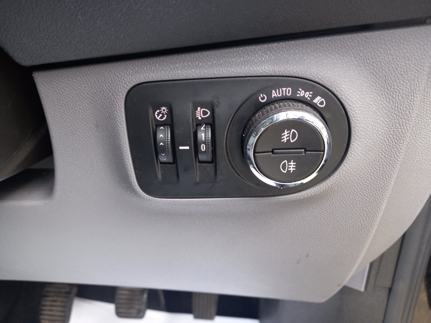 Used Vauxhall Corsa 2017 for sale - 77717821: Photo 24