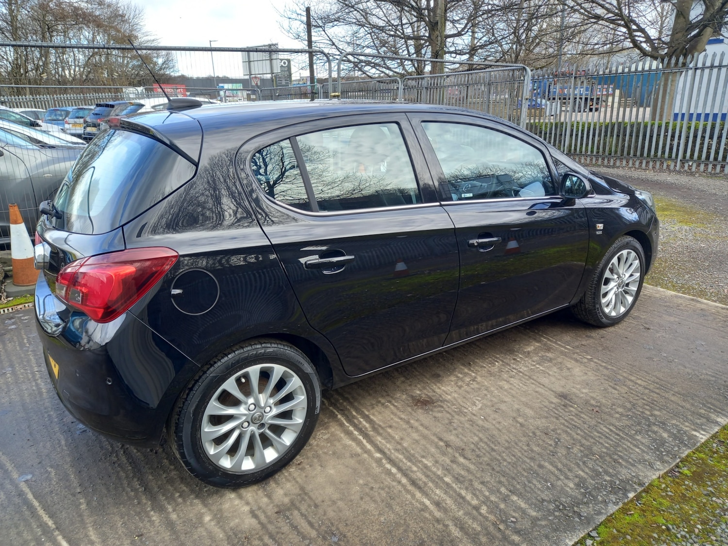 Used Vauxhall Corsa 2017 for sale - 77717821: Photo 5