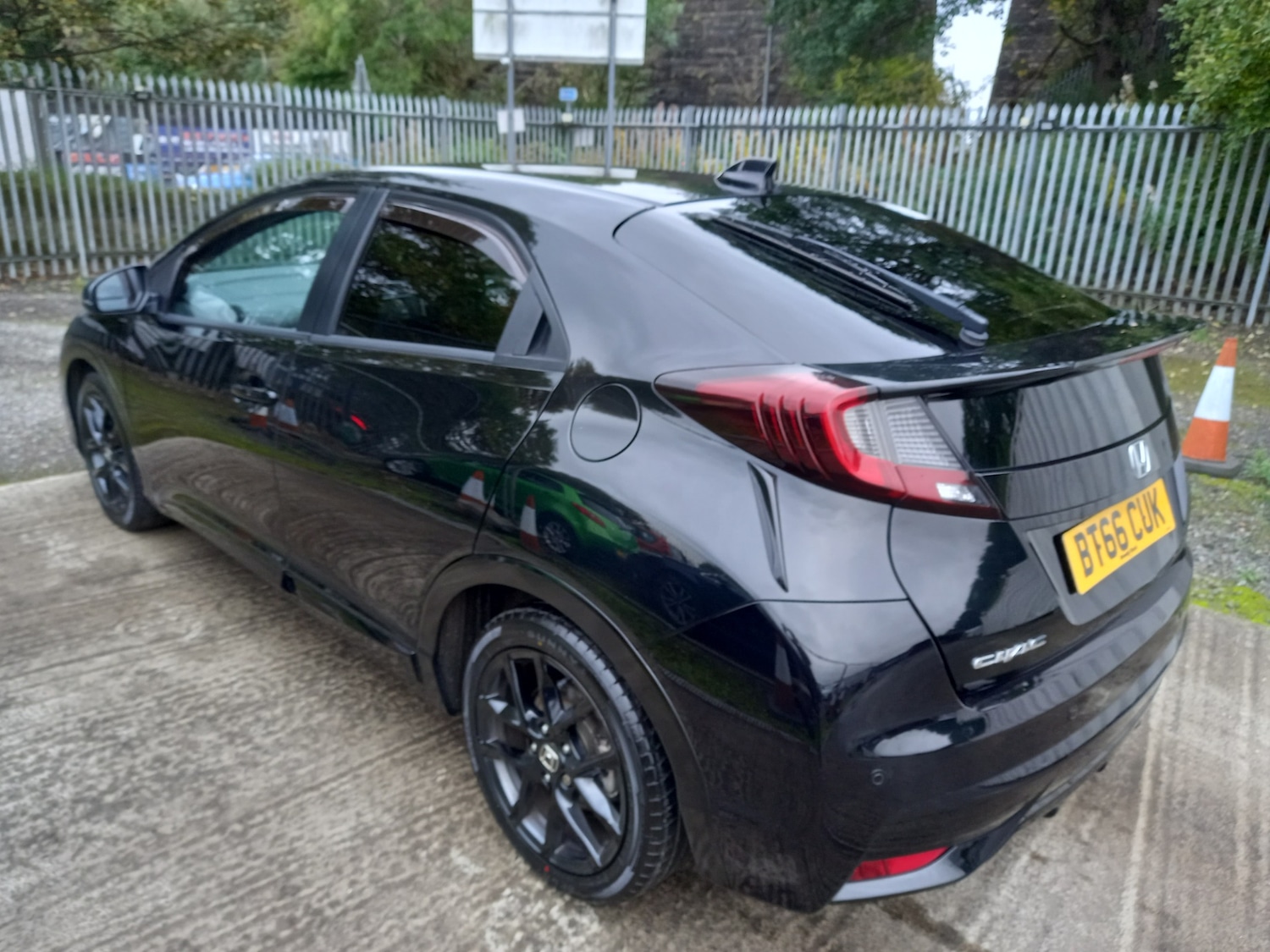 Used Honda Civic 2016 for sale - 76144159: Photo 4
