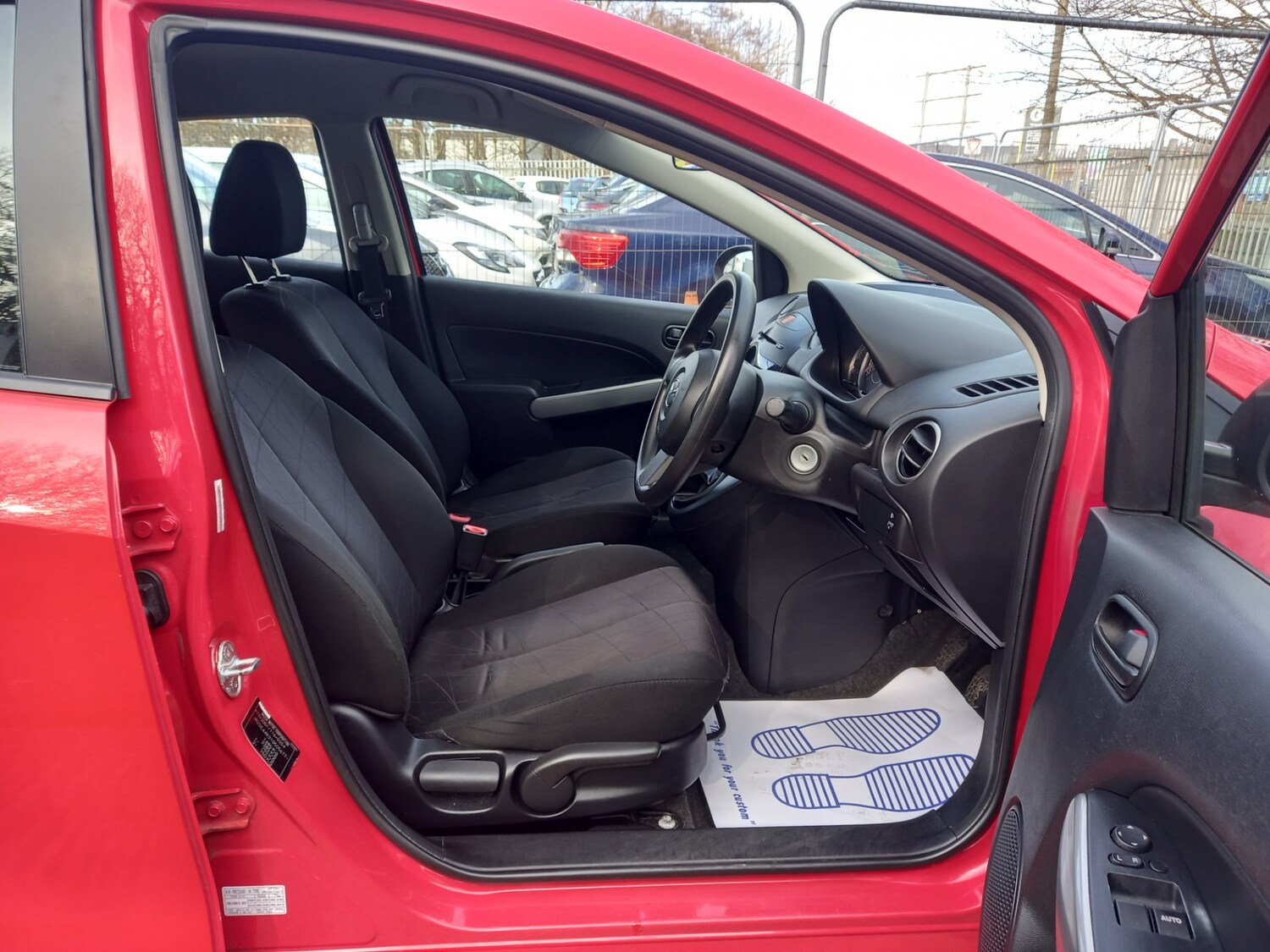 Used Mazda Mazda2 2014 for sale - 77730962: Photo 12