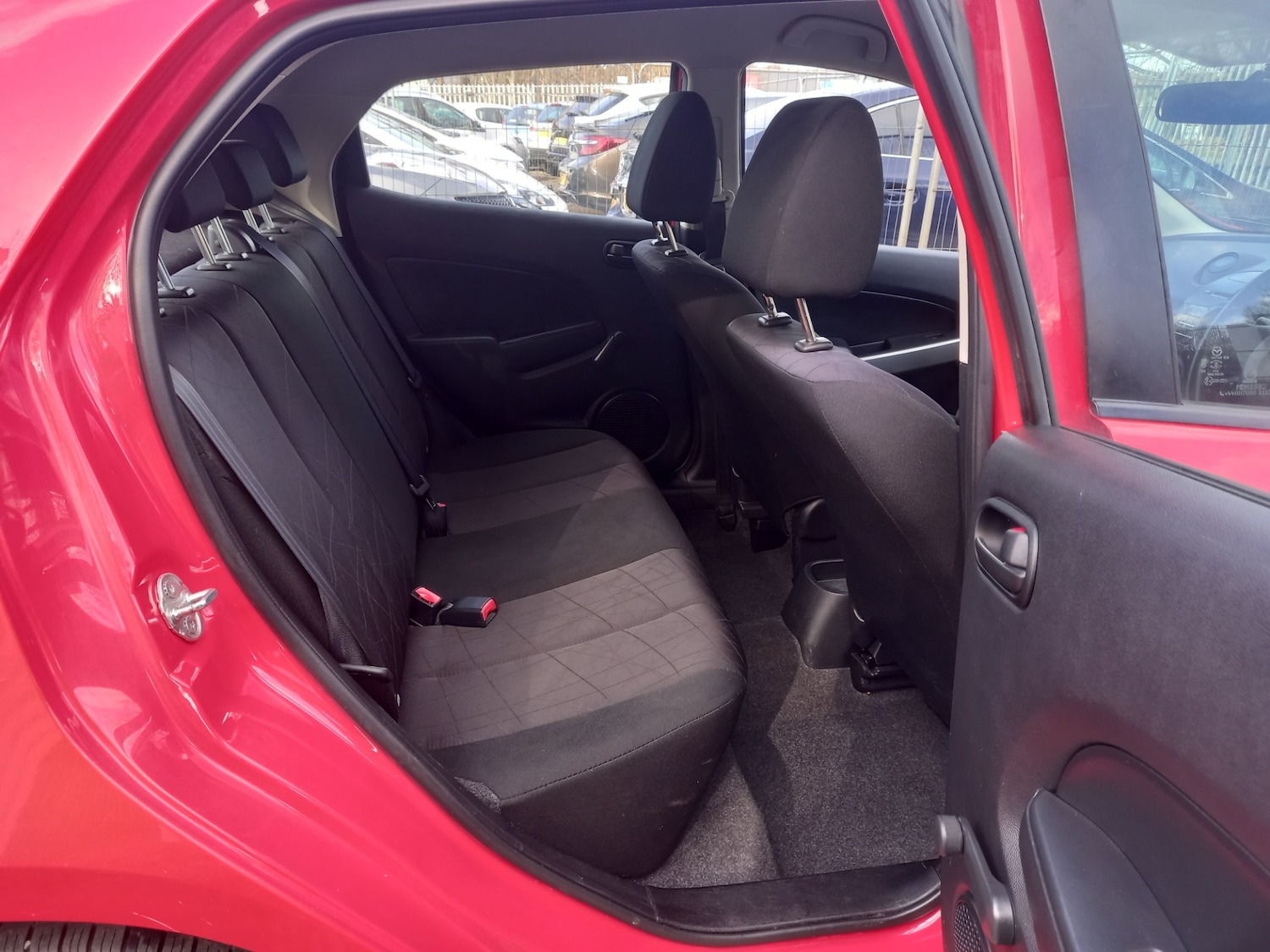 Used Mazda Mazda2 2014 for sale - 77730962: Photo 14