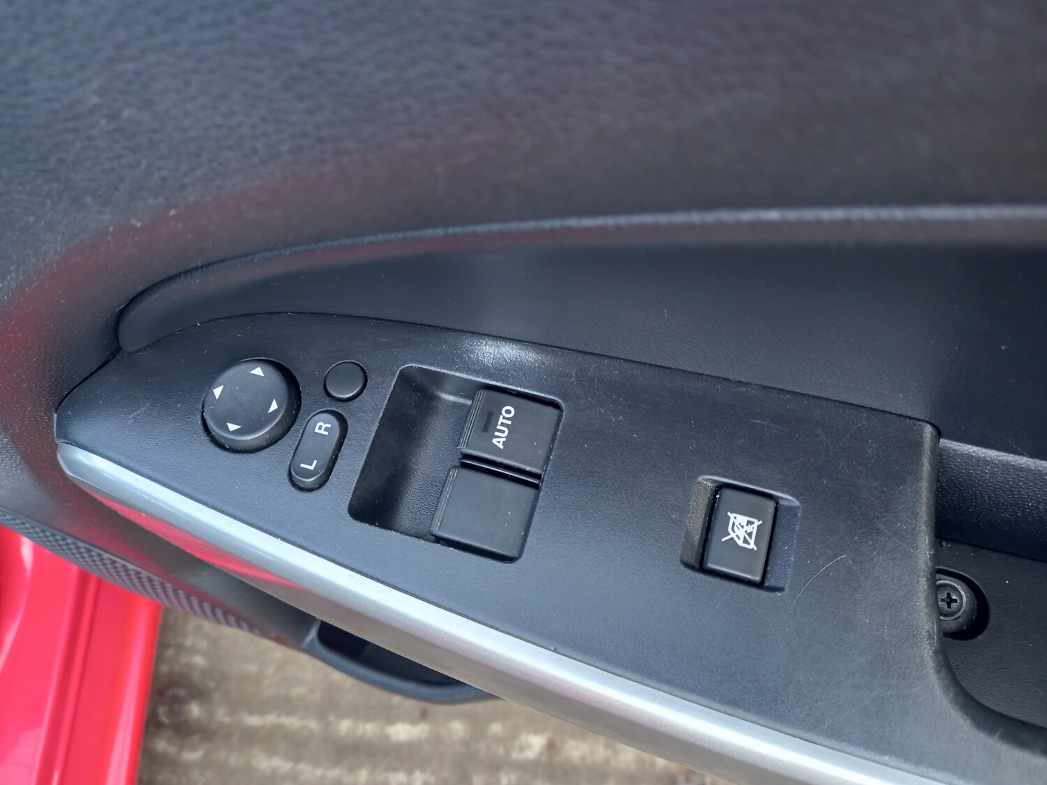 Used Mazda Mazda2 2014 for sale - 77730962: Photo 24