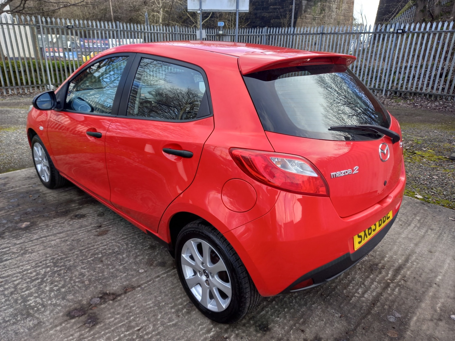 Used Mazda Mazda2 2014 for sale - 77730962: Photo 3