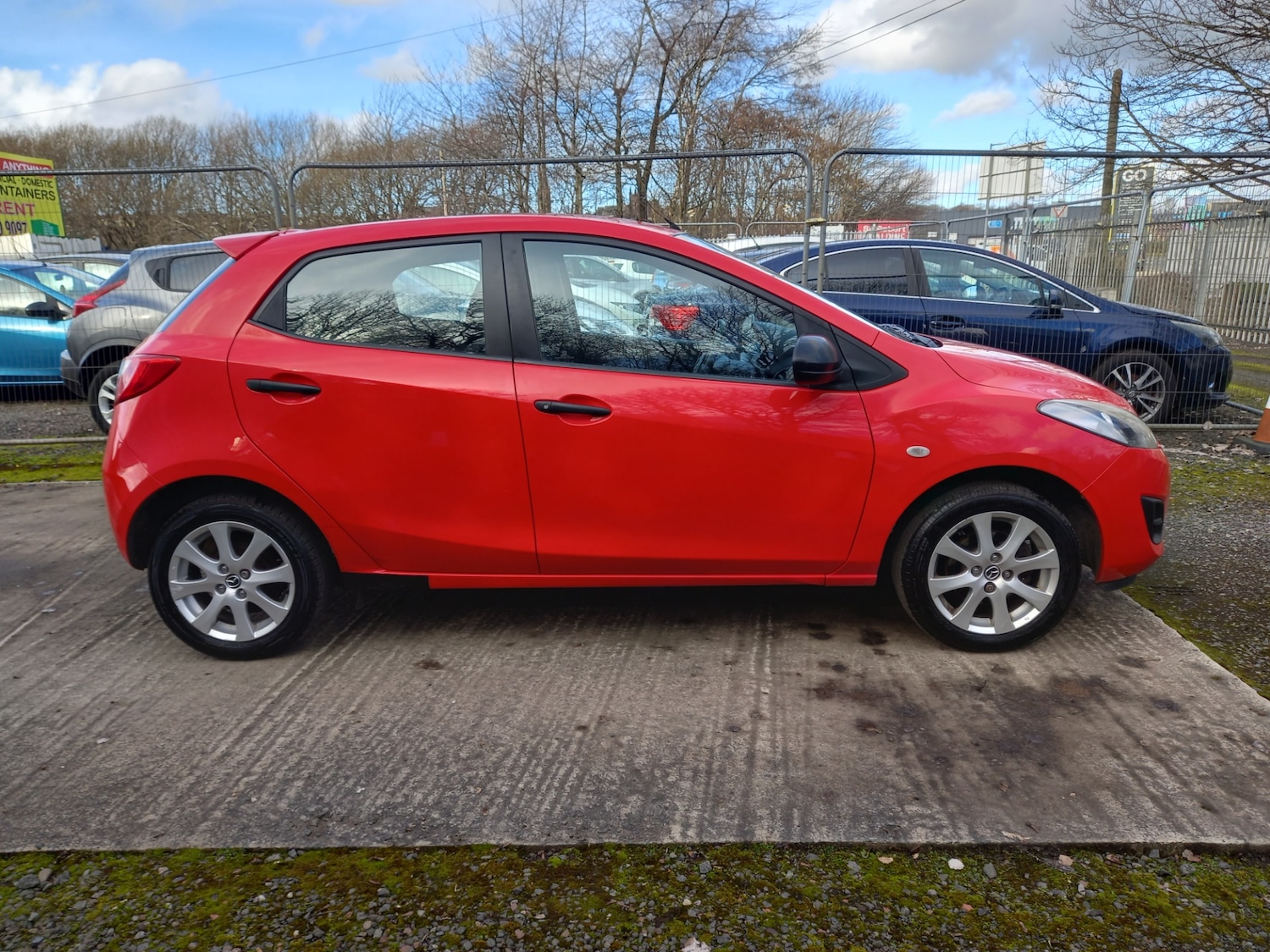 Used Mazda Mazda2 2014 for sale - 77730962: Photo 9