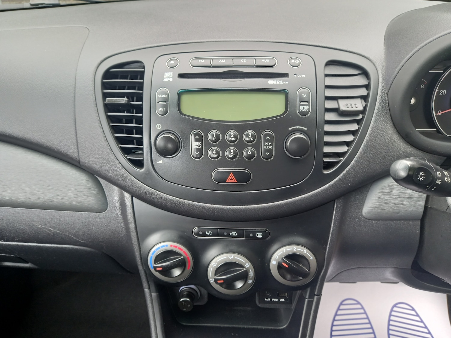 Vehicle 28