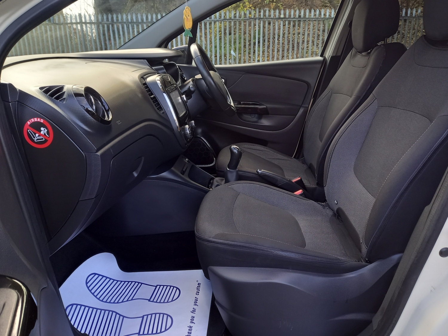 Used Renault Captur 2015 for sale - 76588780: Photo 20