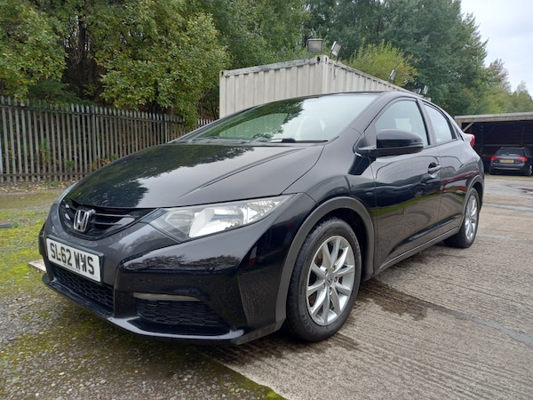 Used Honda Civic 2012 for sale - 76252809: Photo 3