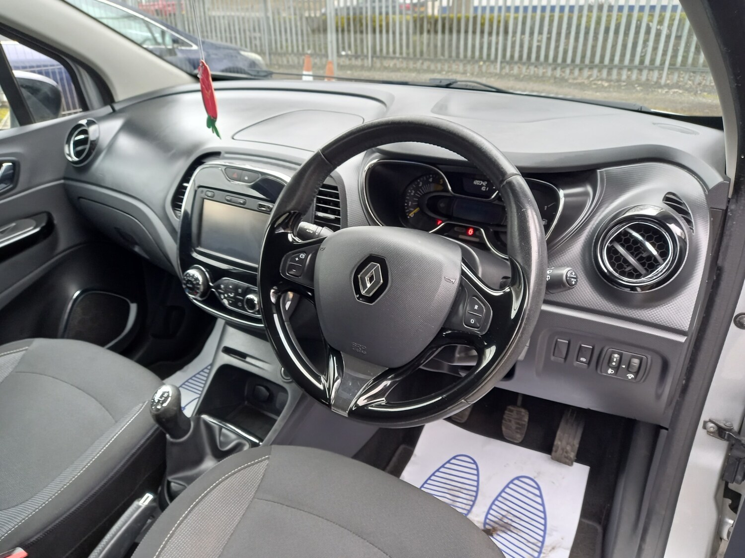 Used Renault Captur 2015 for sale - 78029012: Photo 10